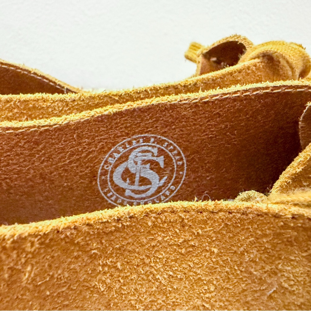 Clarks Originals Suede Chukka Mustard boot - Picture 5 of 10